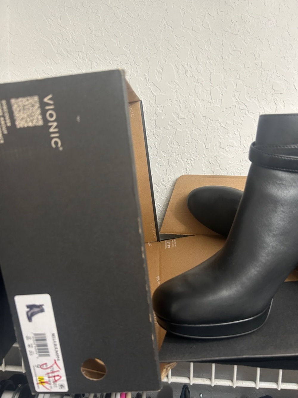 Vionic Black Leather Ankle Boots with Platform size 9